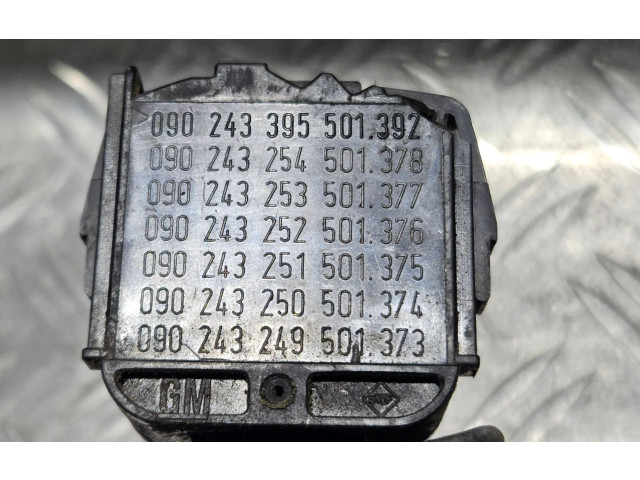 Ручка стеклоочистителей 090243395, 501392   Opel Vectra A