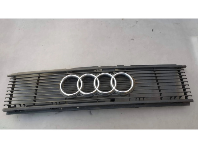 Передняя решётка Audi 80 90 B2 1978-1986 года 811853655D      