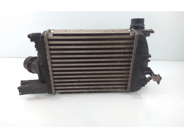 Интеркулер  144963014R   Renault Sandero I 