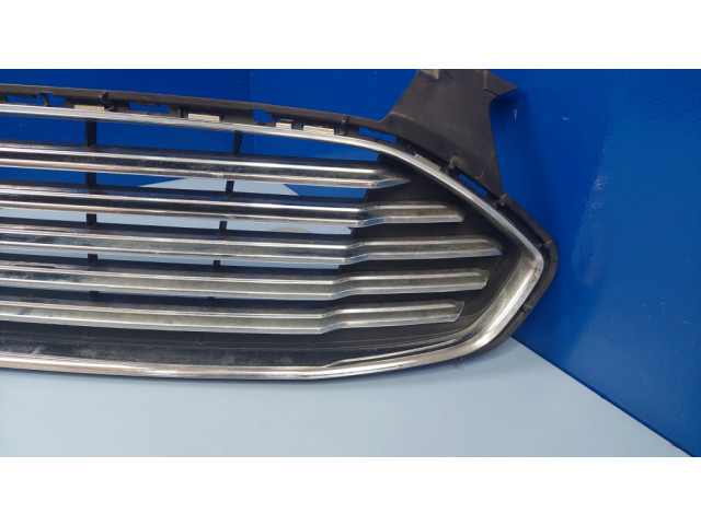 Верхняя решётка Ford Mondeo MK V 2014- года DS738150JW      