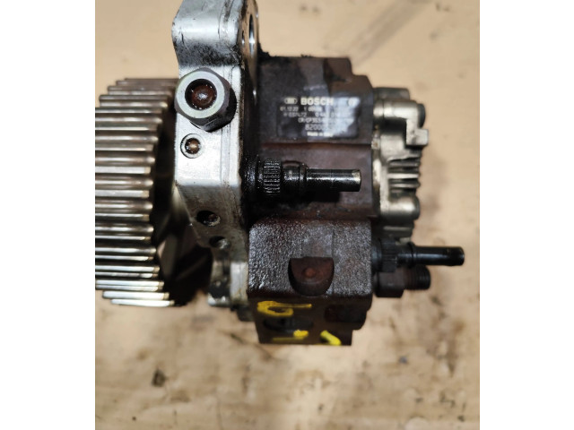 Топливный насос 8200055072, 0445010031   Volvo S40, V40  