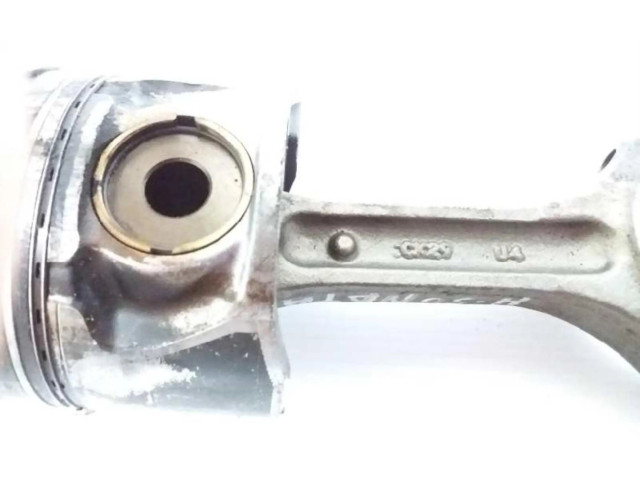 Píst    Hyundai Sonata     