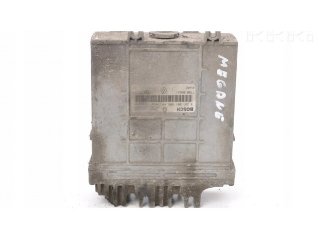 Блок управления двигателя 7700109621   Renault Scenic I
