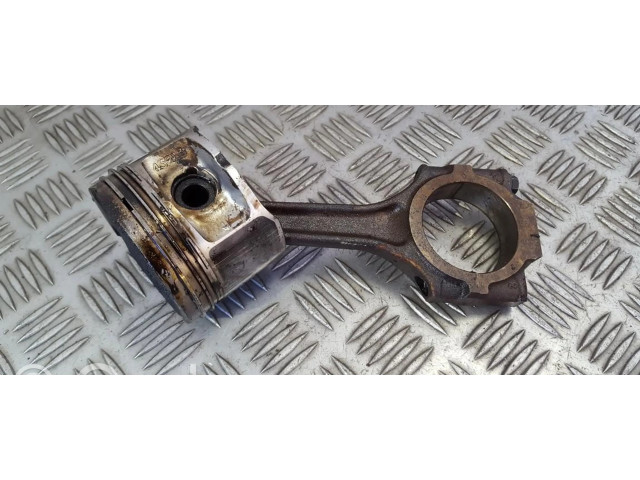 Píst 43213, 4321.3   Alfa Romeo 156  pro benzínový motor 1.8  