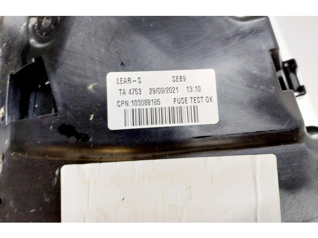   Pojistková skříňka 32320589   Volvo V60 2021