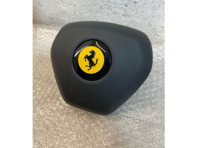 Подушка безопасности водителя    Ferrari 488 Pista