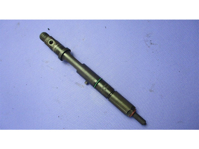 Vstřikovač 059130201E   Audi A4 S4 B5 8D  pro naftový motor 2.5  