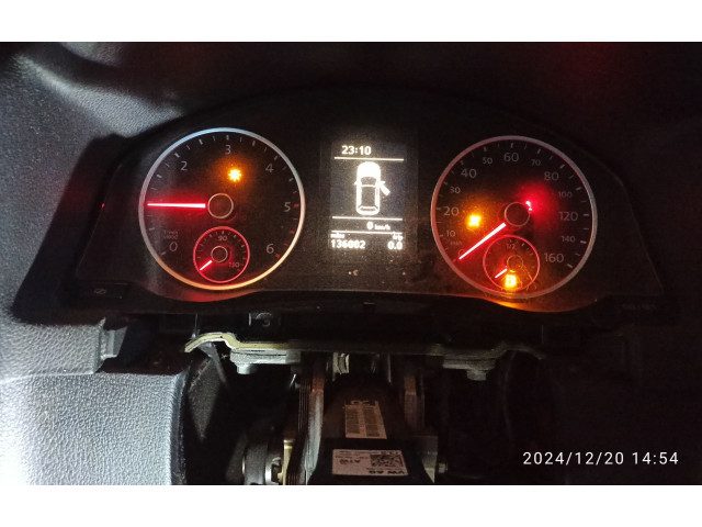 Панель приборов 5N0920972A   Volkswagen Tiguan       