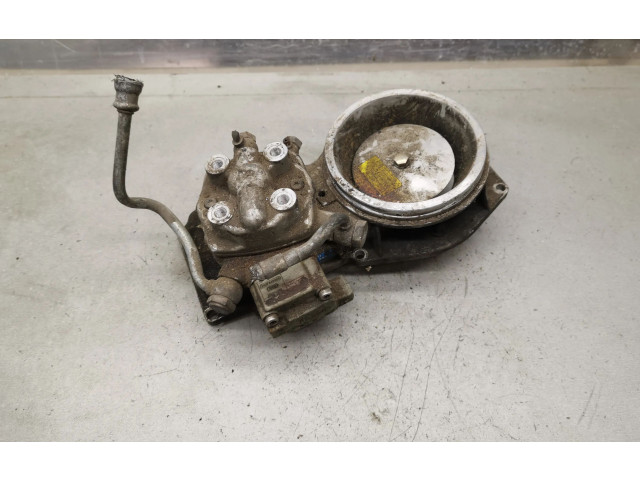 Vstřikovací lišta 0438121011, 026133353   Audi 80 90 B3     