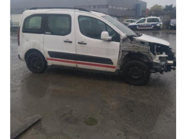 Блок управления двигателя    Citroen Berlingo