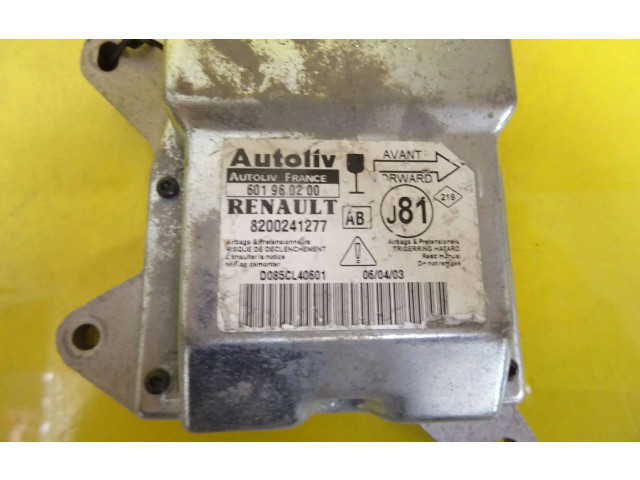 Блок подушек безопасности 601960200, 8200241277   Renault Espace -  Grand espace IV