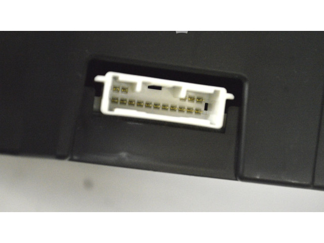 Дисплей    8310848020, 2575100314   Lexus RX 330 - 350 - 400H