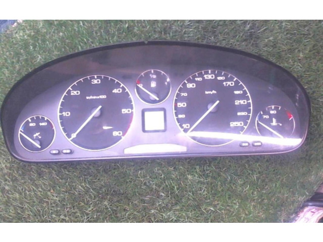 Přístrojová deska  Peugeot 607 2001 6106C0, 6106C0  