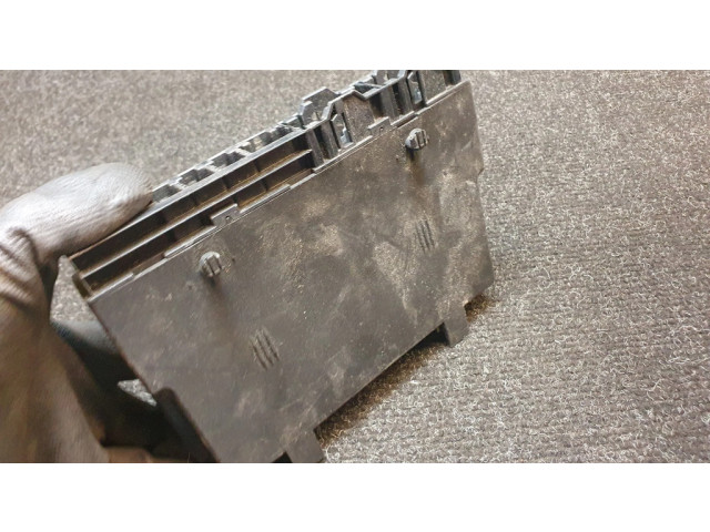 Řídící jednotka 61359205221901   BMW 7 E38 1997