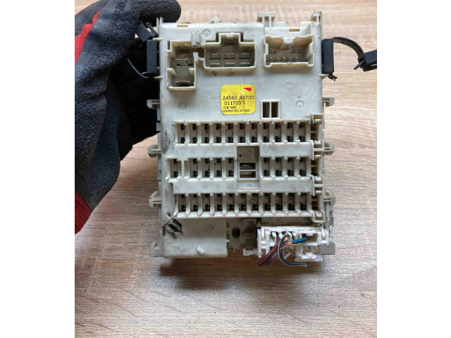   Pojistková skříňka 24350AV700, 0117031   Nissan Primera 2002