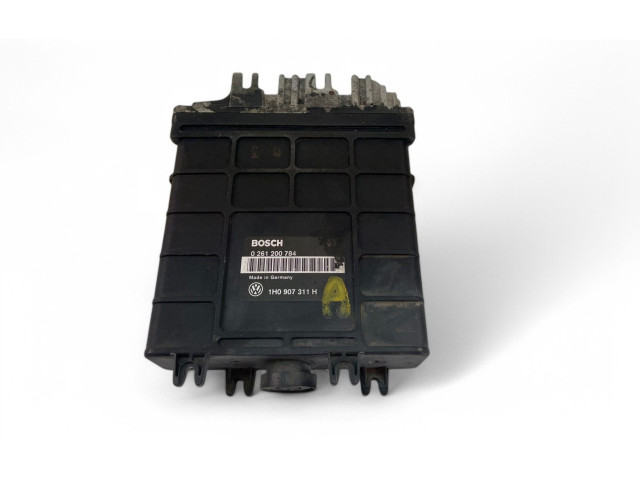 Блок управления двигателем ECU 1H0907311H, 0261200784   Volkswagen  Golf III  1992 - 1997 года