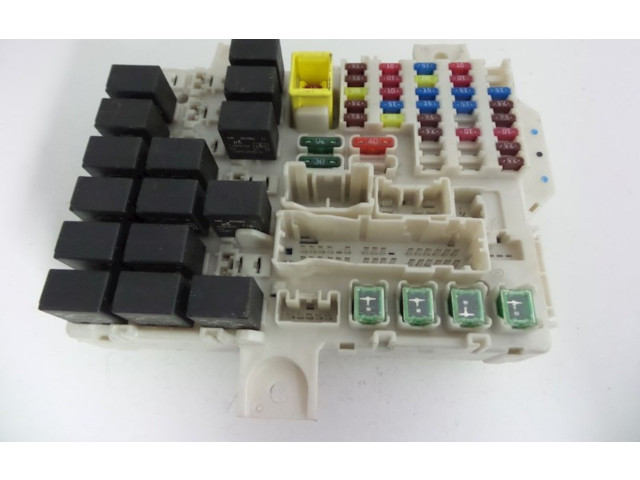Блок предохранителей  MN108319, 02726C31   Mitsubishi Colt    