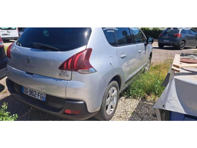   Pojistková skříňka    Peugeot 3008  2015