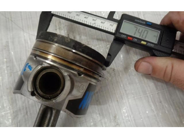 Píst 9818178480   Citroen C4 III e-C4     