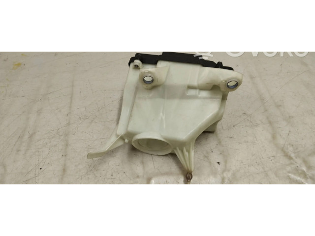 Блок предохранителей  A2055402328   Mercedes-Benz C W205    