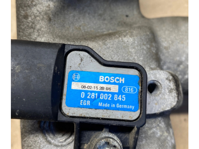 Vstřikovač 55212586, 0281002845   Saab 9-3 Ver2    Z19Dt 