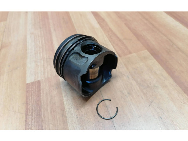 Píst 306DT, AJTDV6   Land Rover Range Rover Sport L320    306DT 