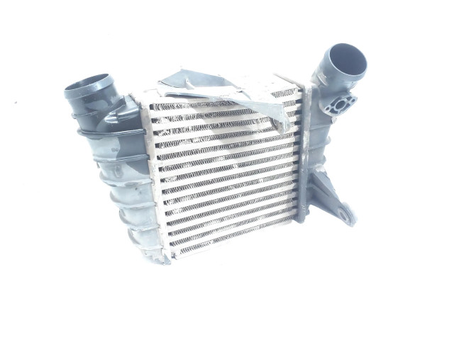 Интеркулер  6Q0145804A   Volkswagen Polo 