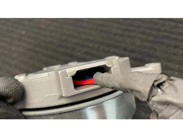 Блок управления KD954003, 102107291003   Tesla Model Y