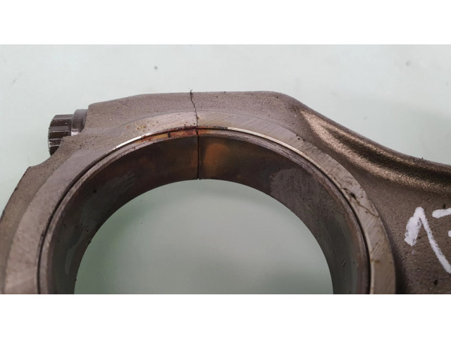 Píst 11257840922, 11247838623   BMW M5  pro benzínový motor 5.0  