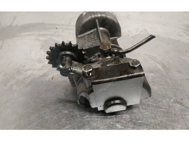 Čerpadlo oleje 059103337B   Audi A4 S4 B6 8E 8H   AKE