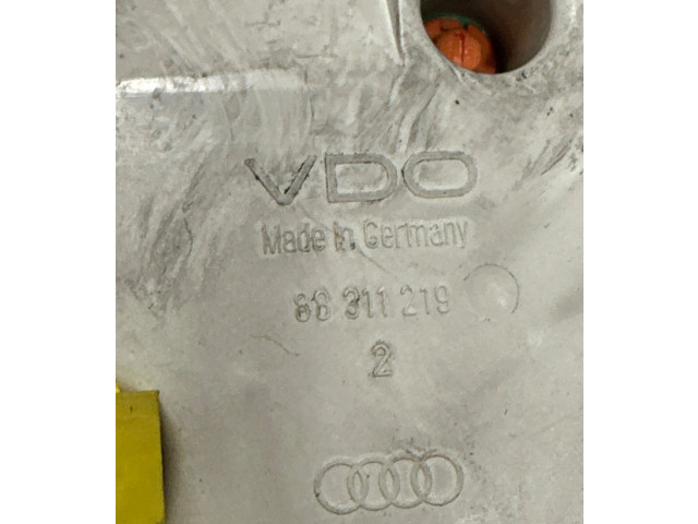 Přístrojová deska  Audi A6 S6 C4 4A 1995 88311219  