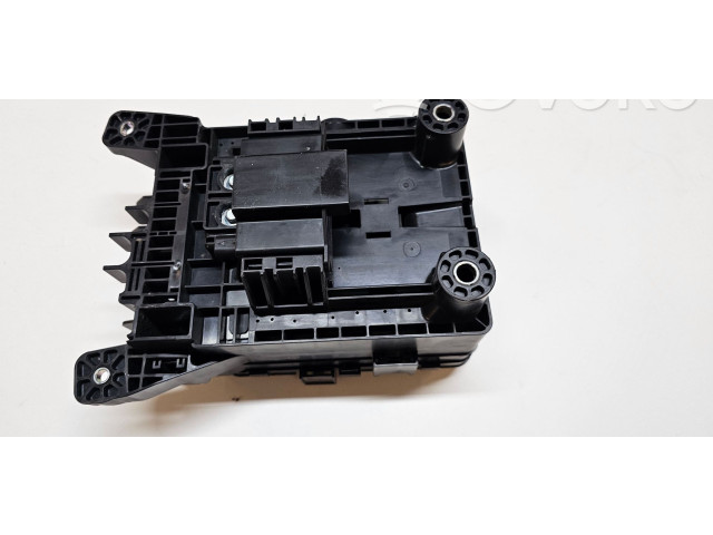   Pojistková skříňka 68347002AE   Jeep Grand Cherokee WL 2021