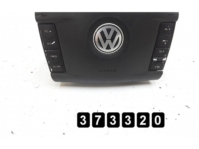 Подушка безопасности водителя 7L6880201CP   Volkswagen Touareg I