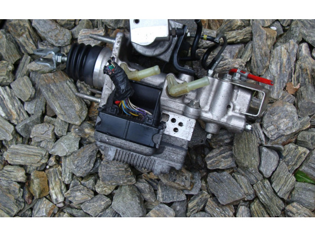 Jednotka ABS 47210-52140   Toyota Yaris 2018