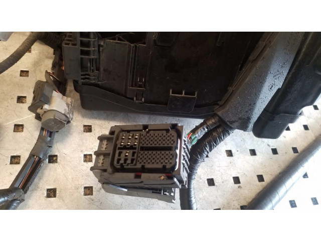 Блок предохранителей 8264175080, 72818792   Lexus CT 200H    