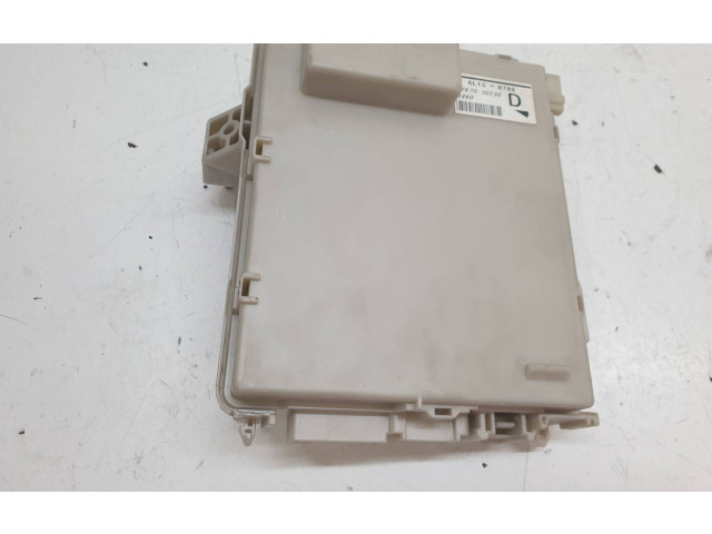   Pojistková skříňka 8267030230   Lexus GS 300 350 430 450H 2007