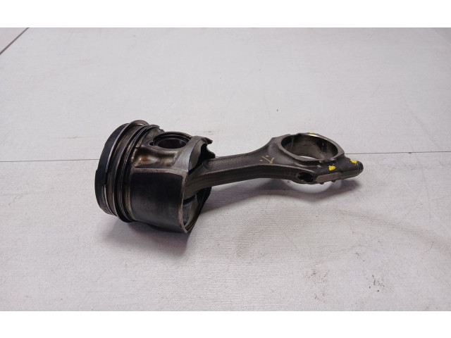  Поршень B16DTH 0687776302  Opel Mokka  