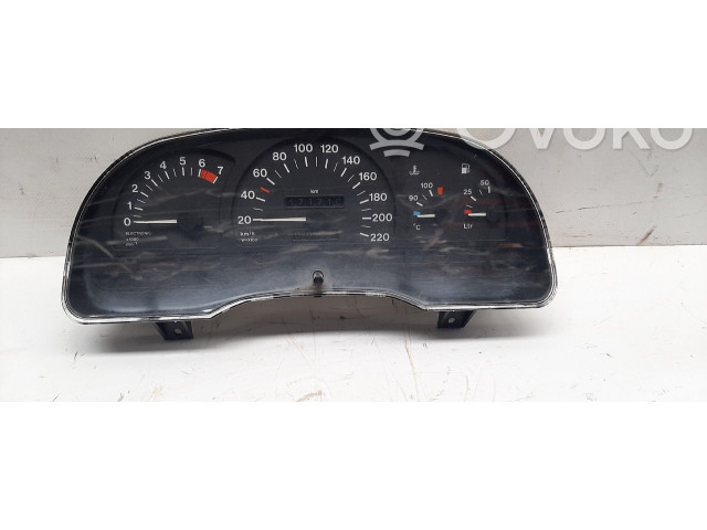 Панель приборов    Opel Astra F       