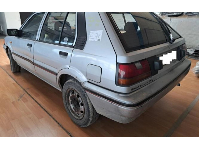 Zpětné zrcátko  Nissan Sunny 1990    