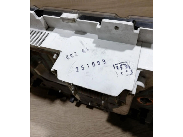 Přístrojová deska  Mazda 323 1999 251099, 00201  