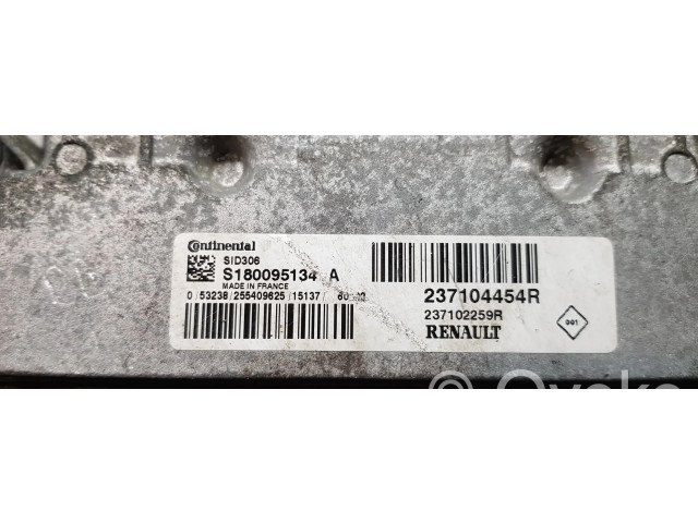 Řídící jednotka 237104454R, 237102259R   Dacia Lodgy 2015