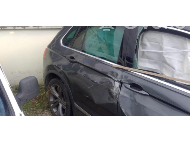 Вентилятор печки    5Q0121203DE, 5Q0121203DE   Volkswagen Tiguan
