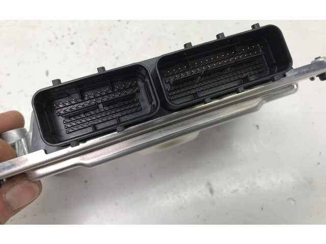 Блок управления двигателя 378206DBE52, L724218529   Honda ZR-V