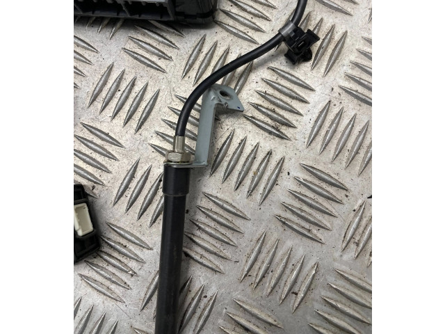 Řídící jednotka 3911327295, 0281013422   Hyundai Tucson JM 2006