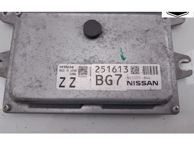Řídící jednotka 237033VA2A, 237033VA2A   Nissan Micra C+C 2015