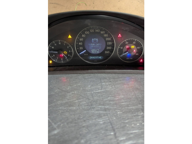 Přístrojová deska  Mercedes-Benz CLK A209 C209 2003 A2095403511, 110080251005  