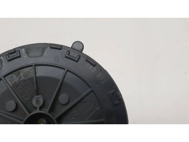 Zpětné zrcátko  BMW 2 F46 2020  7383312  