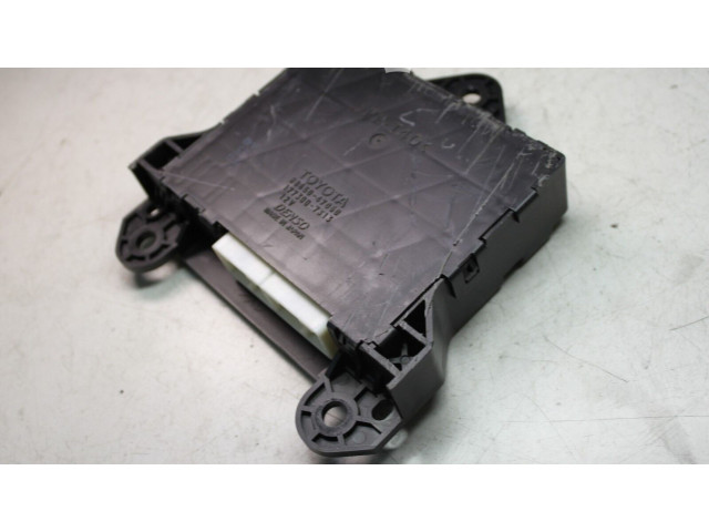 Блок управления климат-контролем 8865047050   Toyota Prius (XW20)