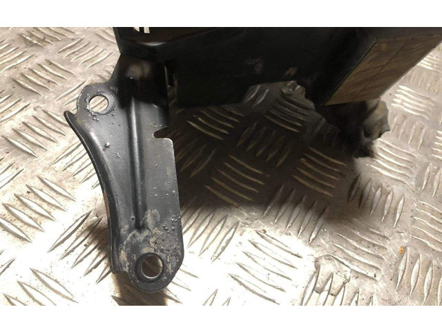 Блок предохранителей  5243290   Saab 9-5    