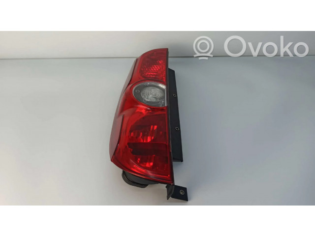 Задний фонарь  00518305650, 51830565    Fiat Doblo   2010-2022 года